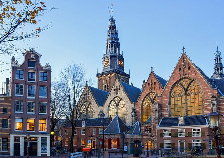 Oude Kerk (Biserica Veche)