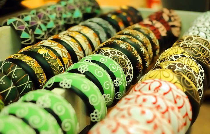 Supply yourself with authentic souvenirs to Chatuhak Square
