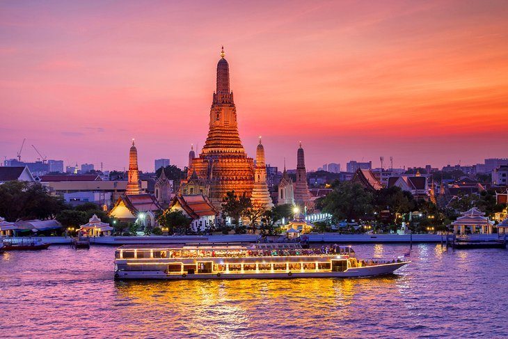 Make a cruise on the river