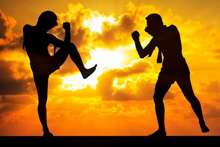 Take a lesson by Muay Thai