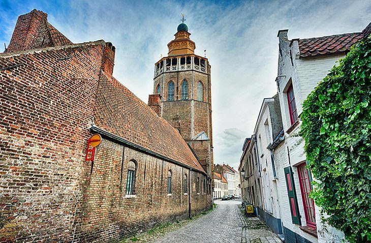 See the stained glass of Jeruzalemkerk