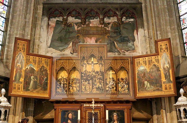 Visit Sint-Salvatorskathedraal
