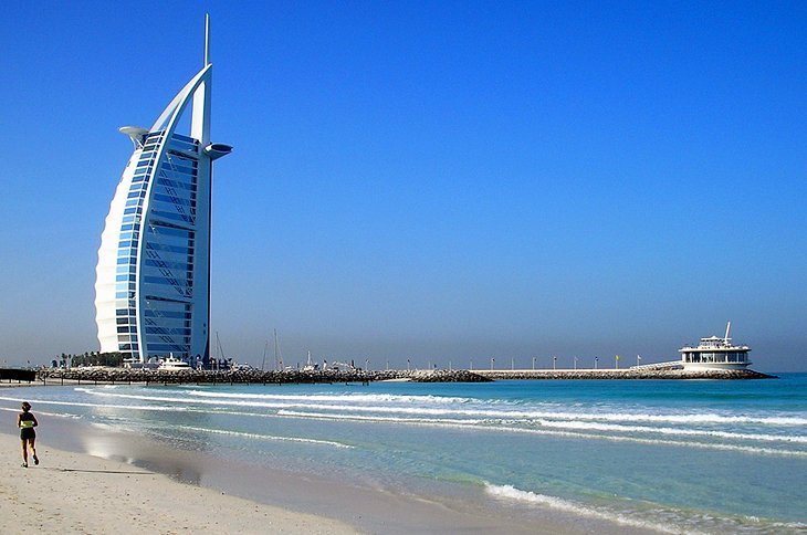 Take the afternoon tea in Burj Al-Arab