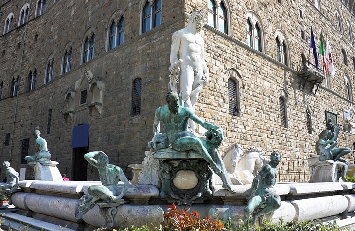 Piazza della Signoria și Loggia dei Lanzi