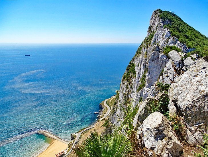 See the views in the battery of a \ 'hara on the gibraltar rock