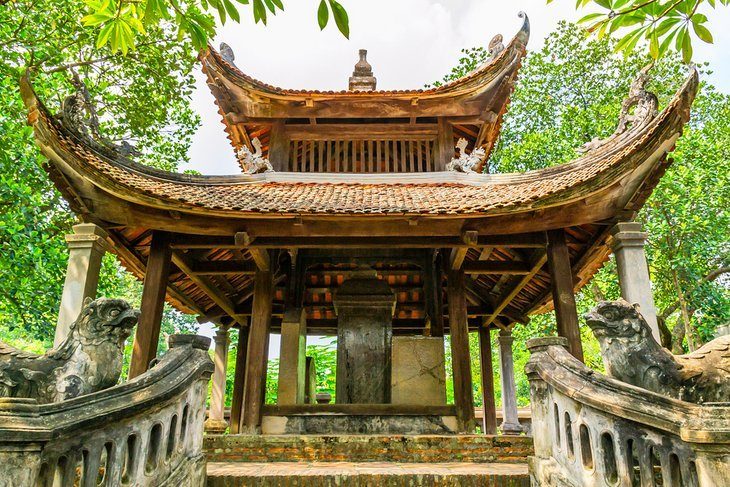 One -day trip to the Co Loa Fortress