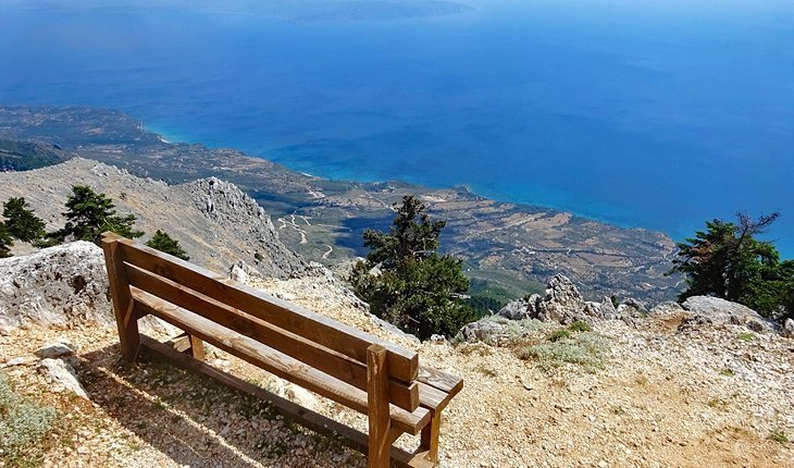 Hiking, cycling and bird observation in Ainos National Park