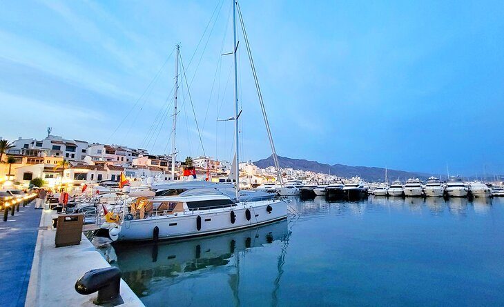 Puerto Banús and his restaurants on the water's edge