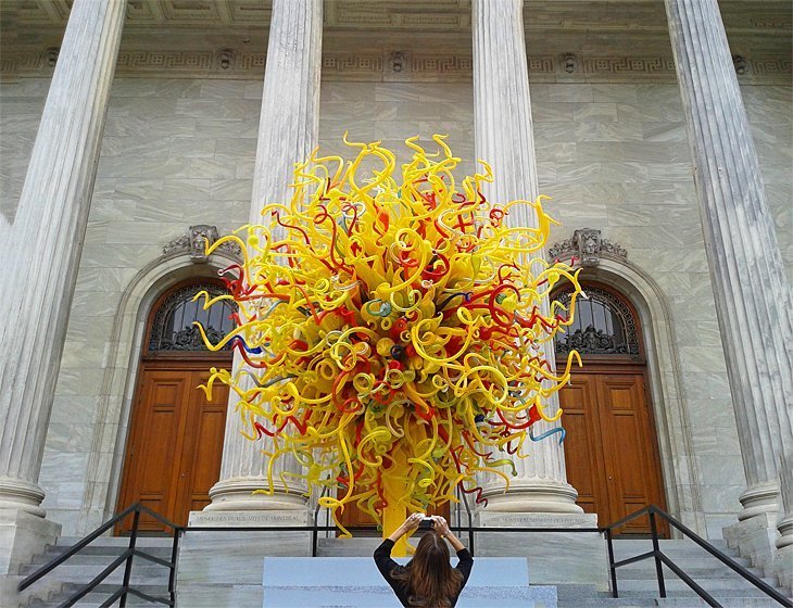 Museum of Beaux Arts (Muzeul de Arte Plastic)