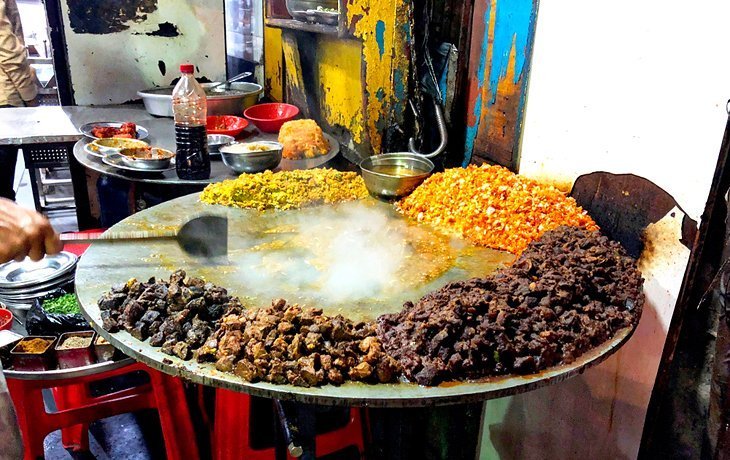 Taste from the famous Mumbai street dishes