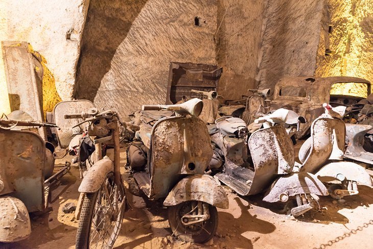 Galleria Borbonica (Bourbon Tunnel)