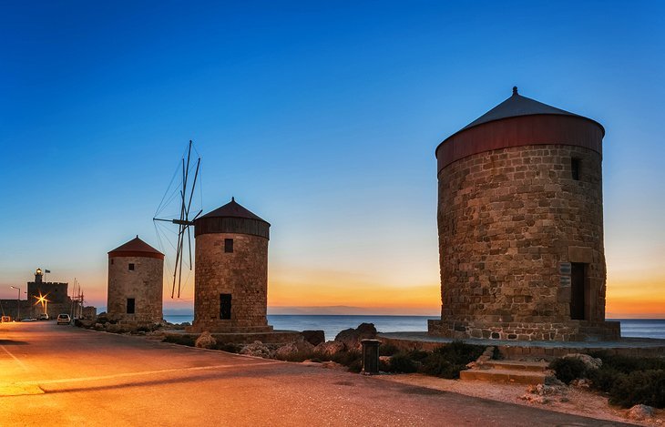 Port Mandraki and commercial port