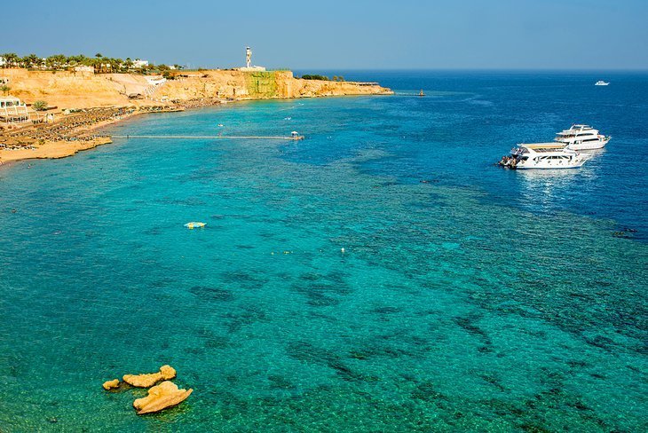 Make snorkel on the beach raz um sid