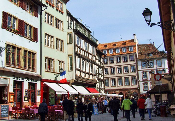 Place du Marché-aux-Cochons-de-Fa