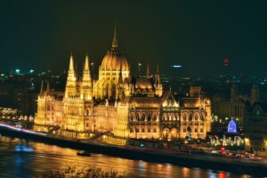About Budapest (Hungary), when to go, good periods and tourist attractions