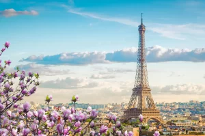 Cheap flights from Barcelona to Paris from €42 (round-trip)🗼