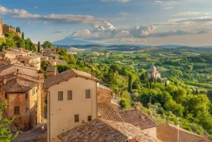 Flights to Tuscany from Greece for €31 pp (roundtrip)