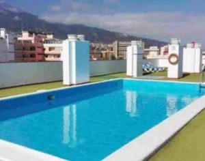 Apartment in Tenerife with rooftop swimming pool – ONLY £23 pp/night