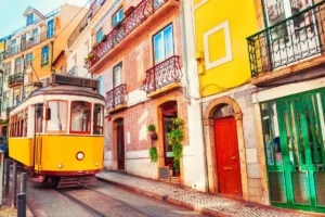Bundle: 1 week holiday in Lisbon – £258 (flight + hotel)