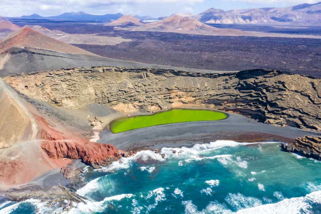 Cheap round trip flights to Lanzarote from £28 pp